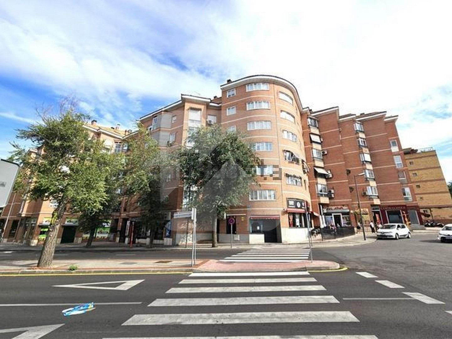 Piso de 2 habitaciones con plaza de garaje y gran trastero