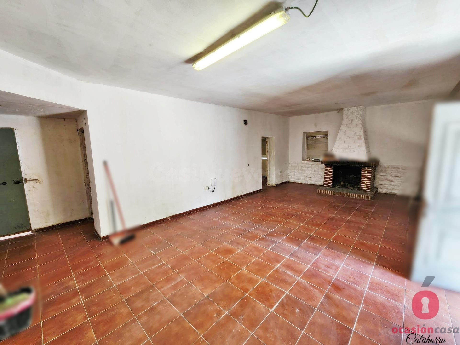 CASA HACIENDO ESQUINA - ZONA ALTA CAMPO DE LA VERDAD - foto 2