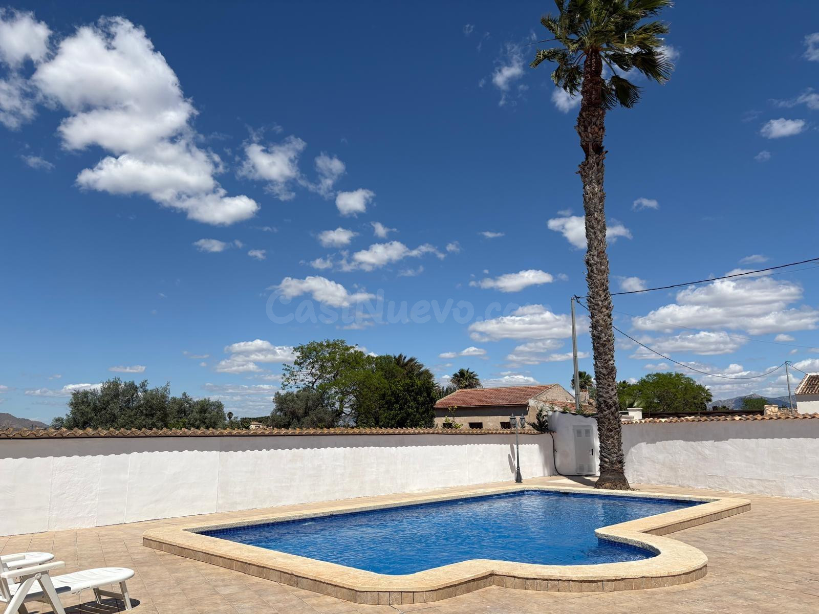 Villa exclusiva con amplios espacios y entorno privilegiado  - foto 5
