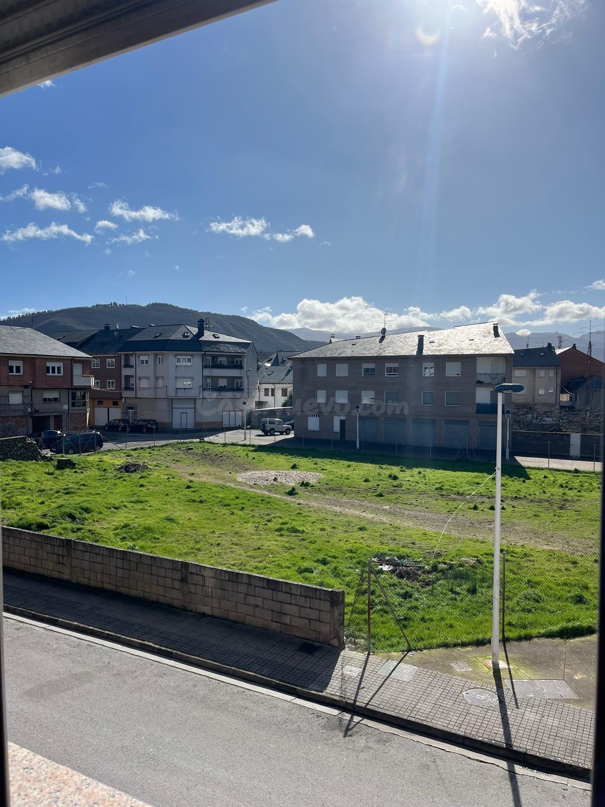 Amplia Casa en Cuatrovientos, con terraza y 4 cocheras Ponfe - foto 3