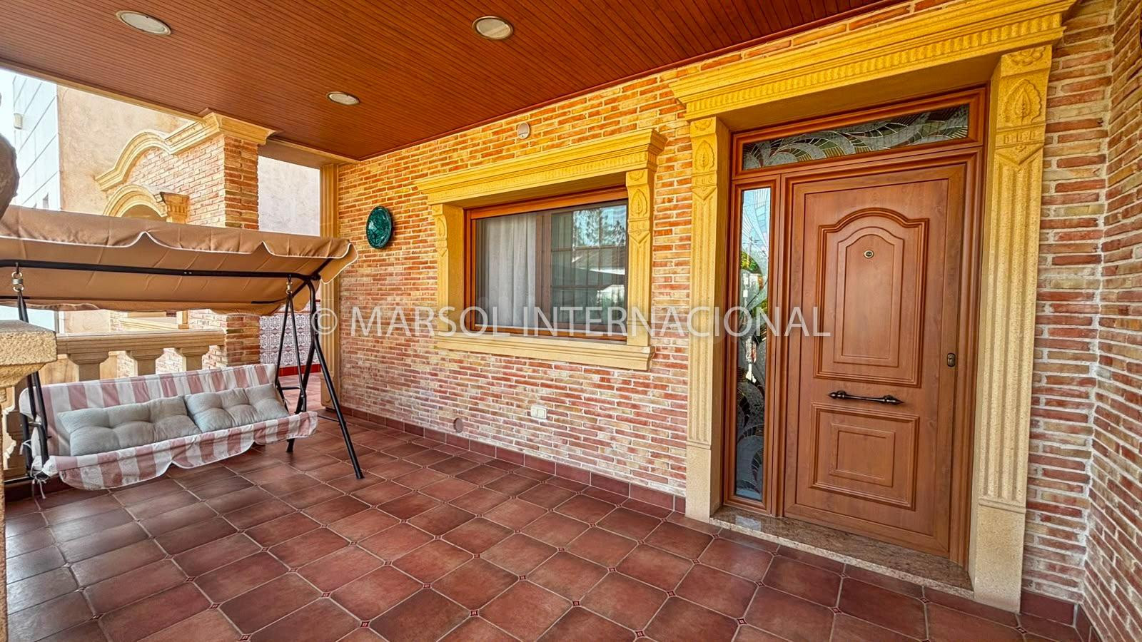 Exclusivo chalet de lujo en el centro residencial de Redován - foto 3