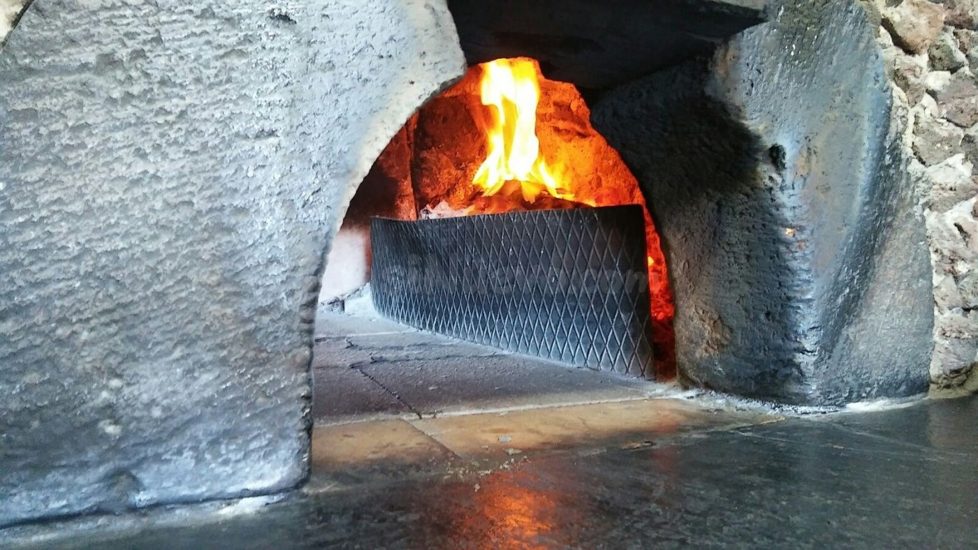 Se vende restaurante bien gestionado en el C.C. CITA - foto 2