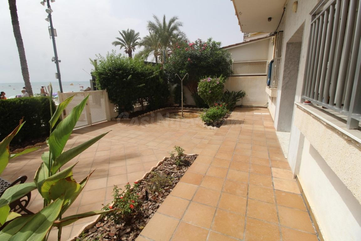 VIVIENDA CON VISTAS AL MAR EN TORREVIEJA - foto 2