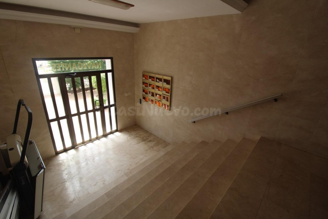 VIVIENDA CON VISTAS AL MAR EN TORREVIEJA - foto 3