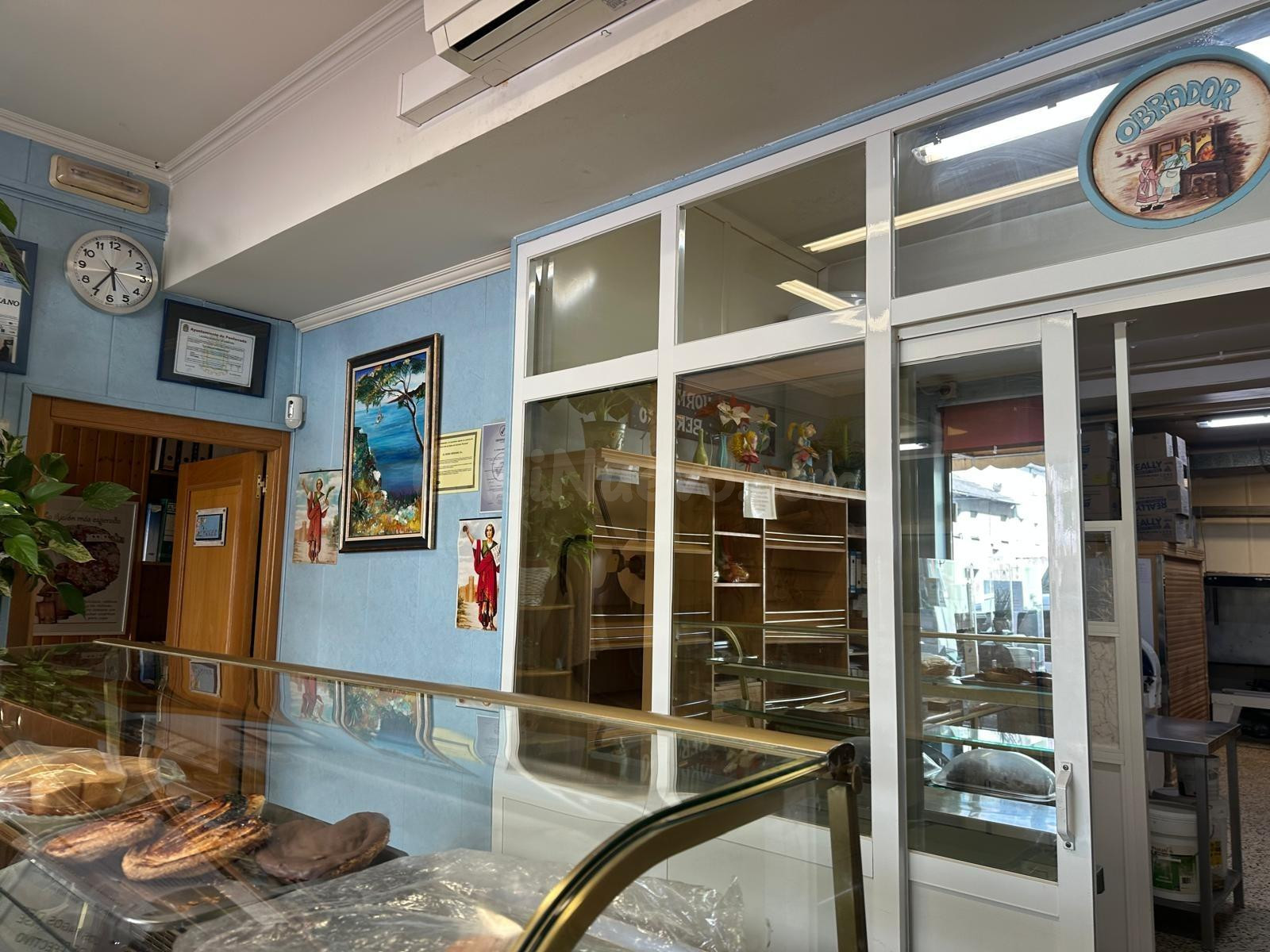 VENTA: Local Comercial con Negocio en funcionamiento. - foto 3