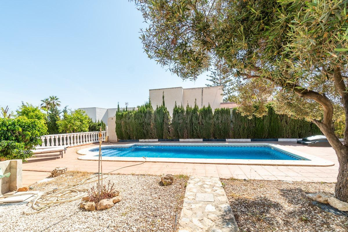 Villa en la playa de la Mata (Torrevieja )