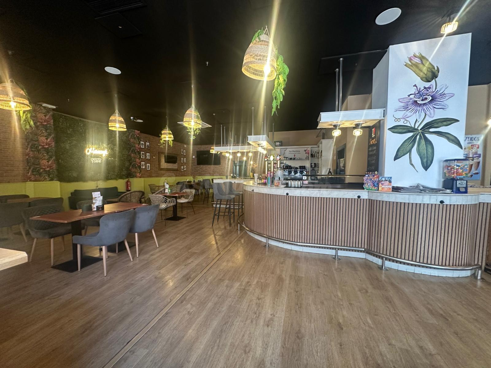 VENTA: Amplio Local Comercial en el Centro de Ponferrada - foto 3