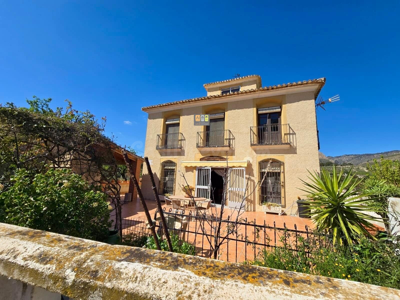 CASA EN RELLEU