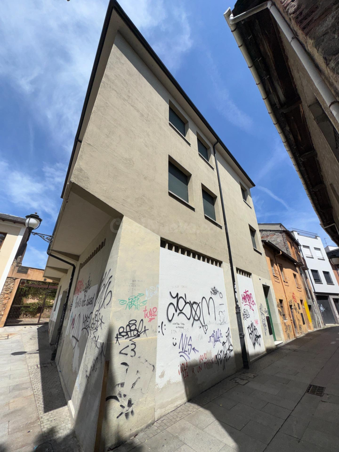 Oportunidad!! SE vende edificio en el casco antiguo - foto 3