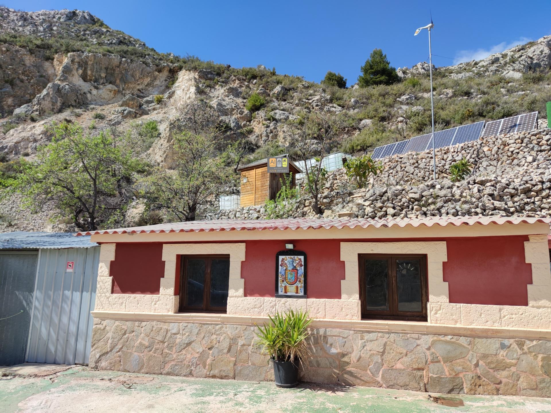 Chalet Con Piscina En Venta En Confrides - foto 4