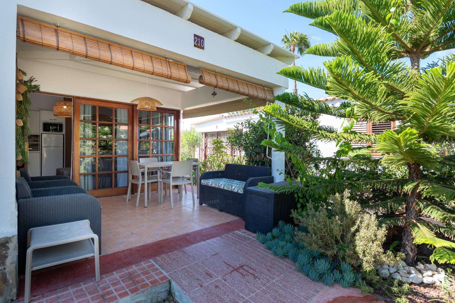 Bungalow junto al campo de golf - foto 2