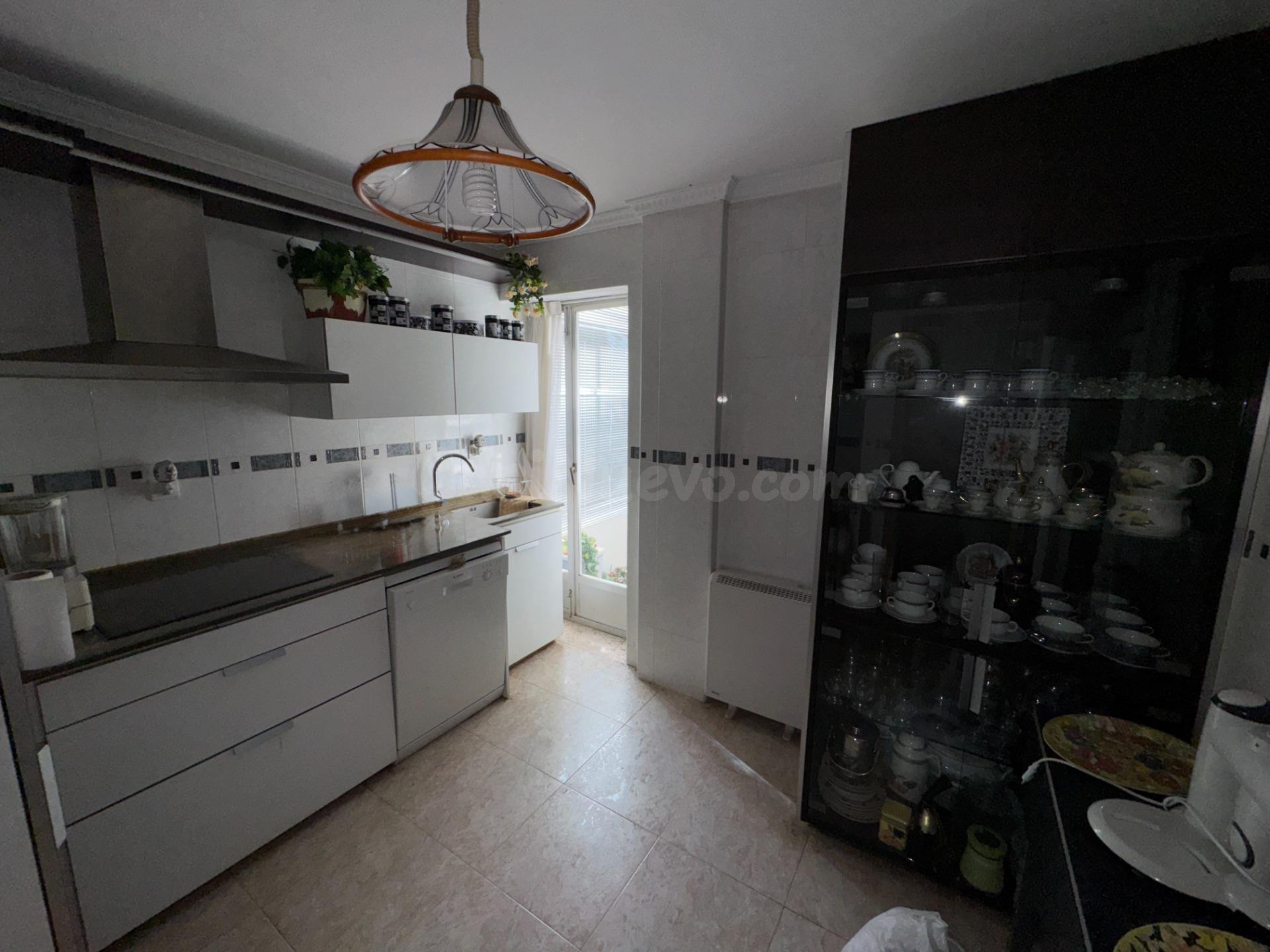 VENTA: Amplio y Luminoso Piso en el Centro de Ponferrada