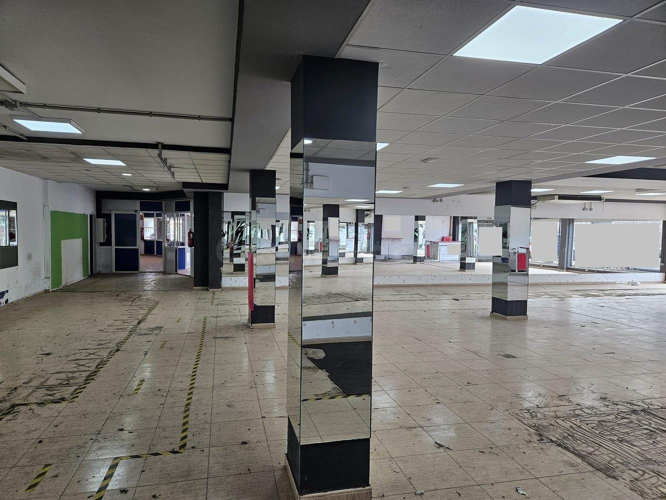 Propiedad Comercial en Vecindario, Gran Canaria - foto 3