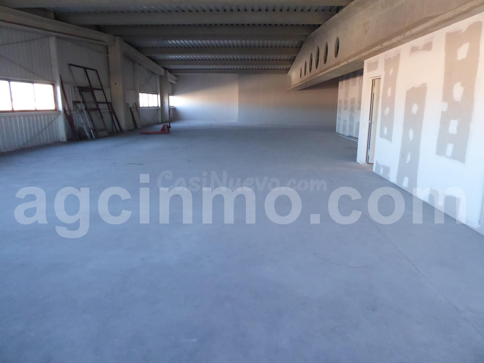 Nave alquiler. - foto 2
