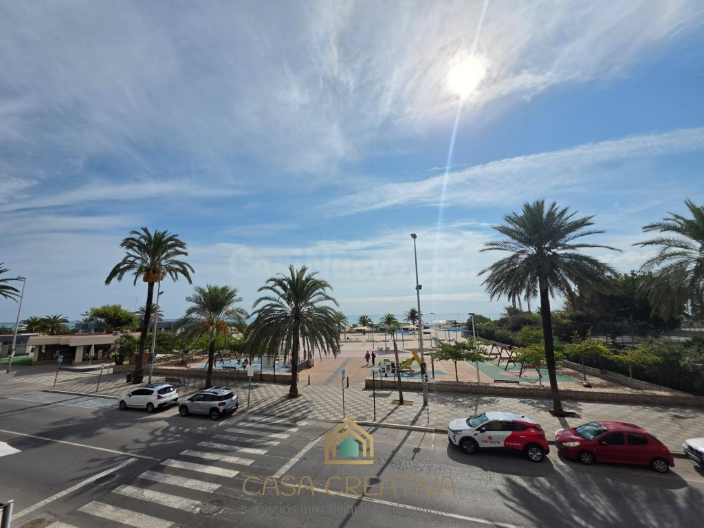 PISO EN VENTA EN PUERTO DE SAGUNTO – PRIMERA LÍNEA DE PLAYA, - foto 2