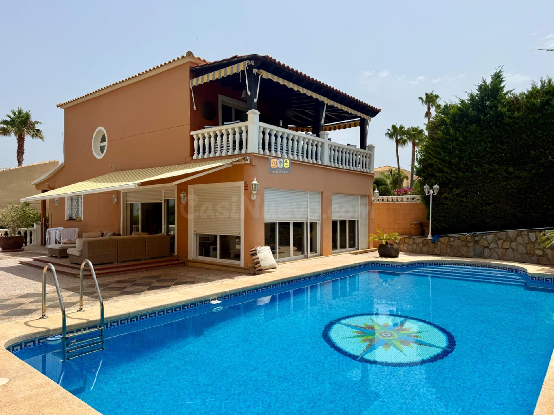 CHALET EN LA NUCÍA