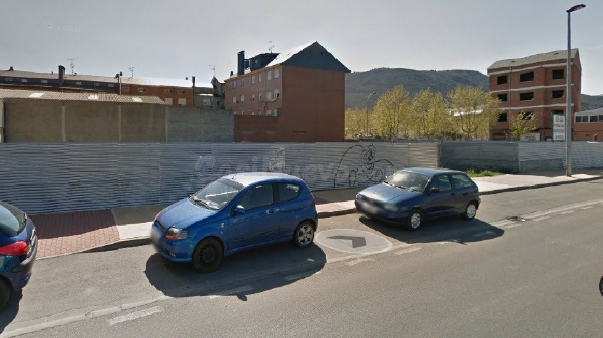 Venta parcela edificable flores del Sil - foto 2