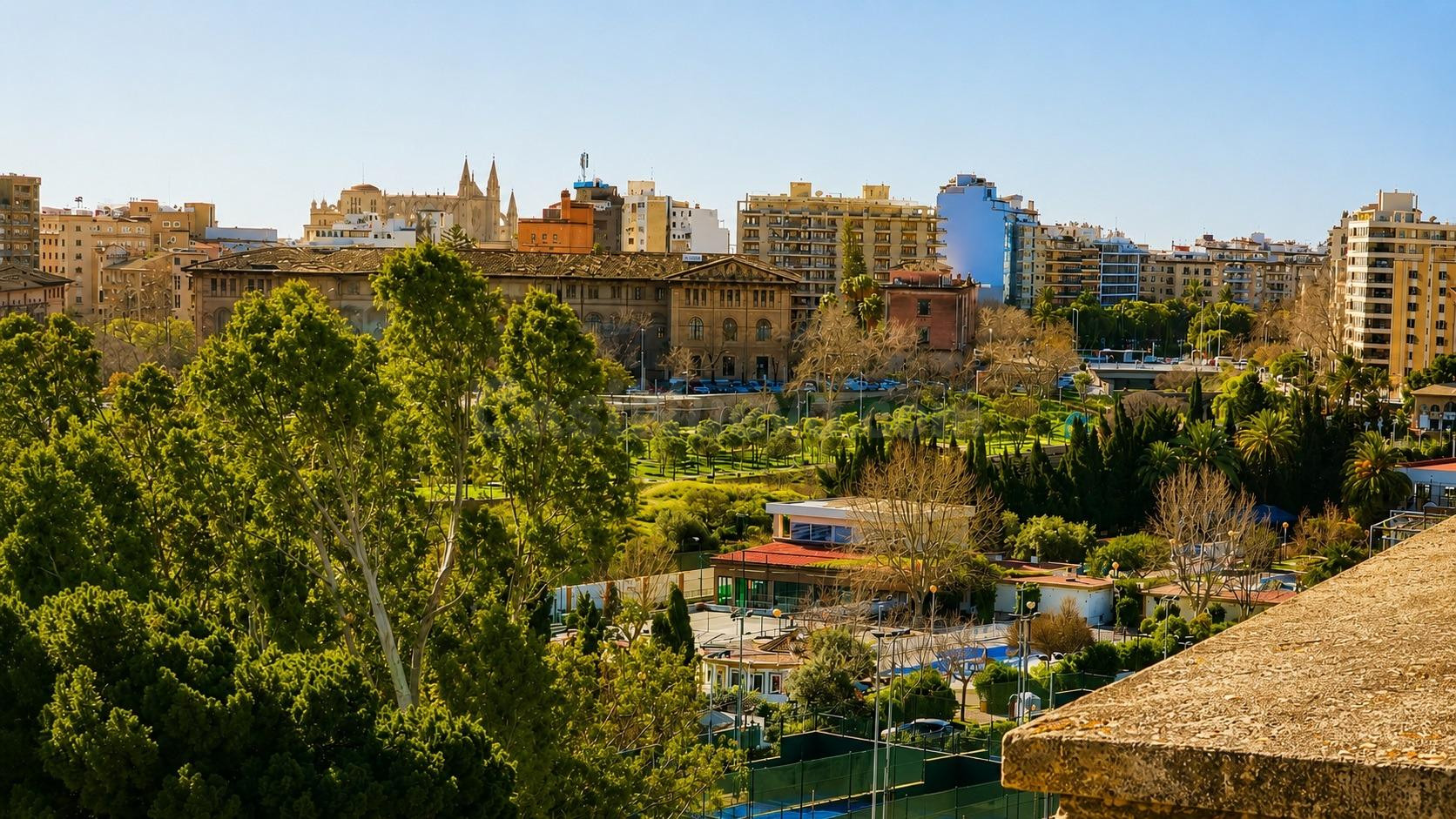 Amplio y Luminoso Ático con Gran Terraza en Bons Aires, Palma de Mallorca