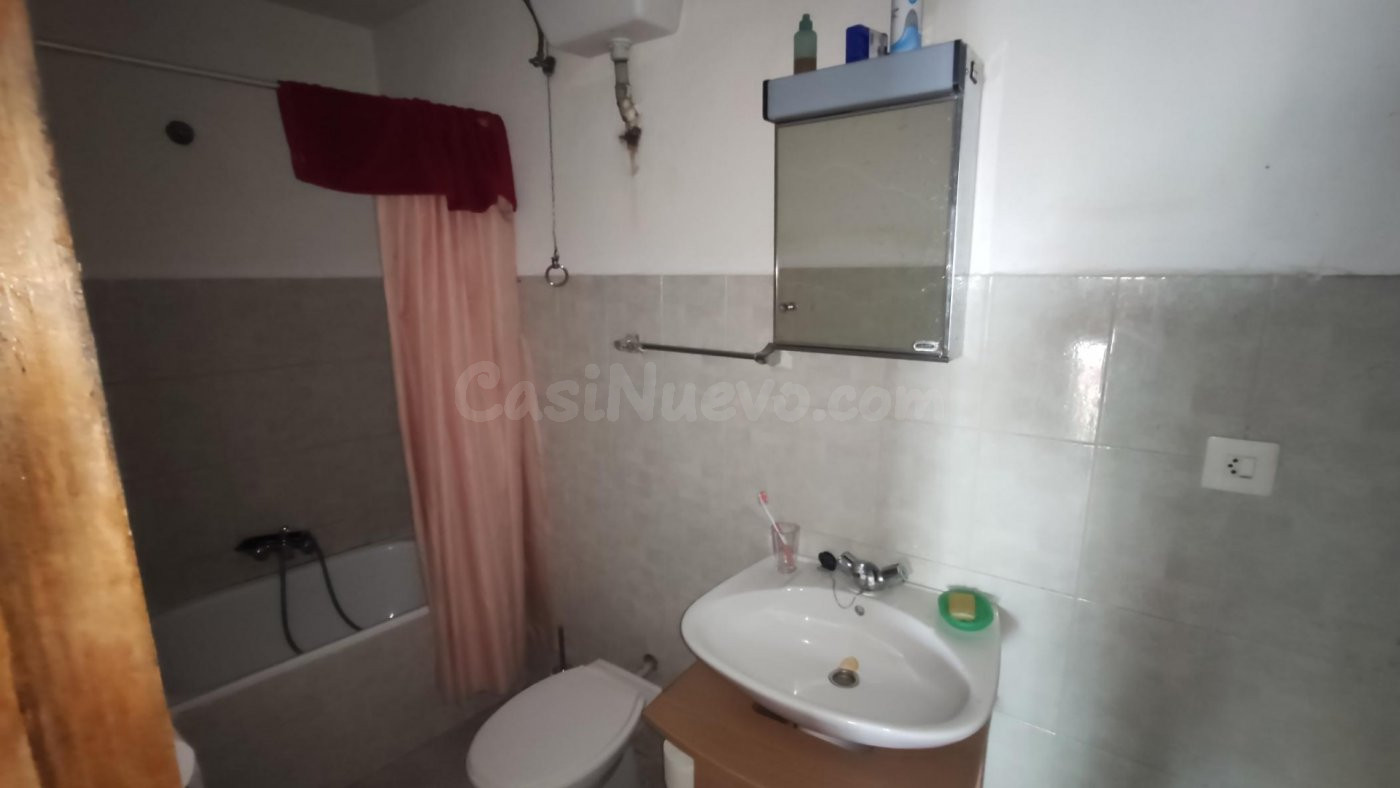Venta de casa en Villanueva de Valdueza - foto 4