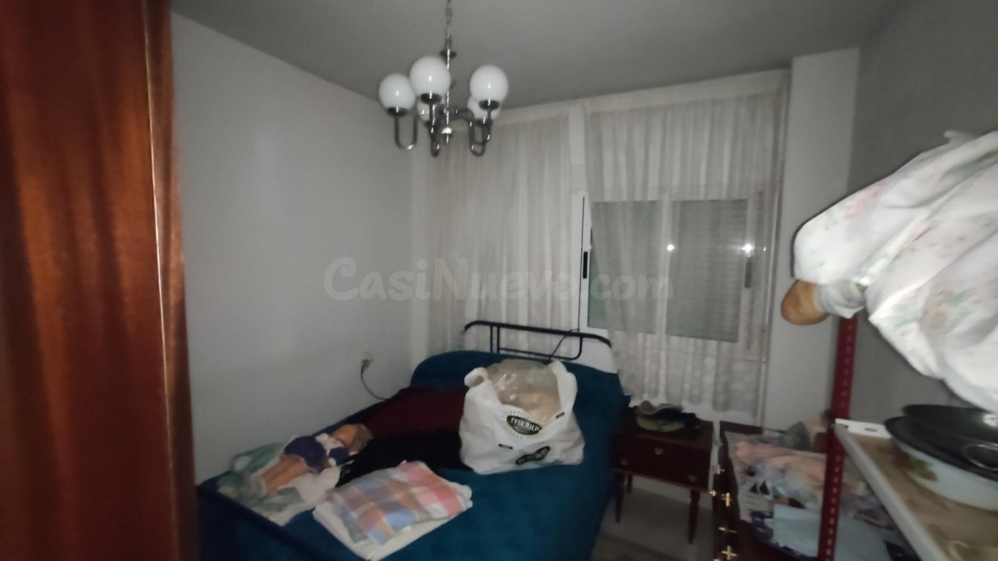 Venta de casa en Villanueva de Valdueza - foto 5