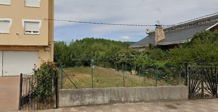 Venta parcela urbana en Cacabelos - foto 2