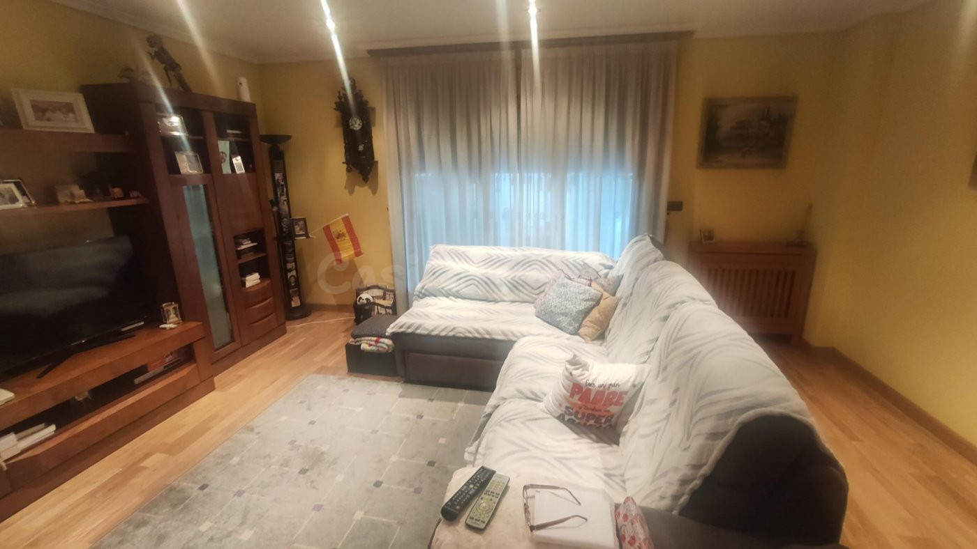 Venta precioso adosado en Camponaraya - foto 4