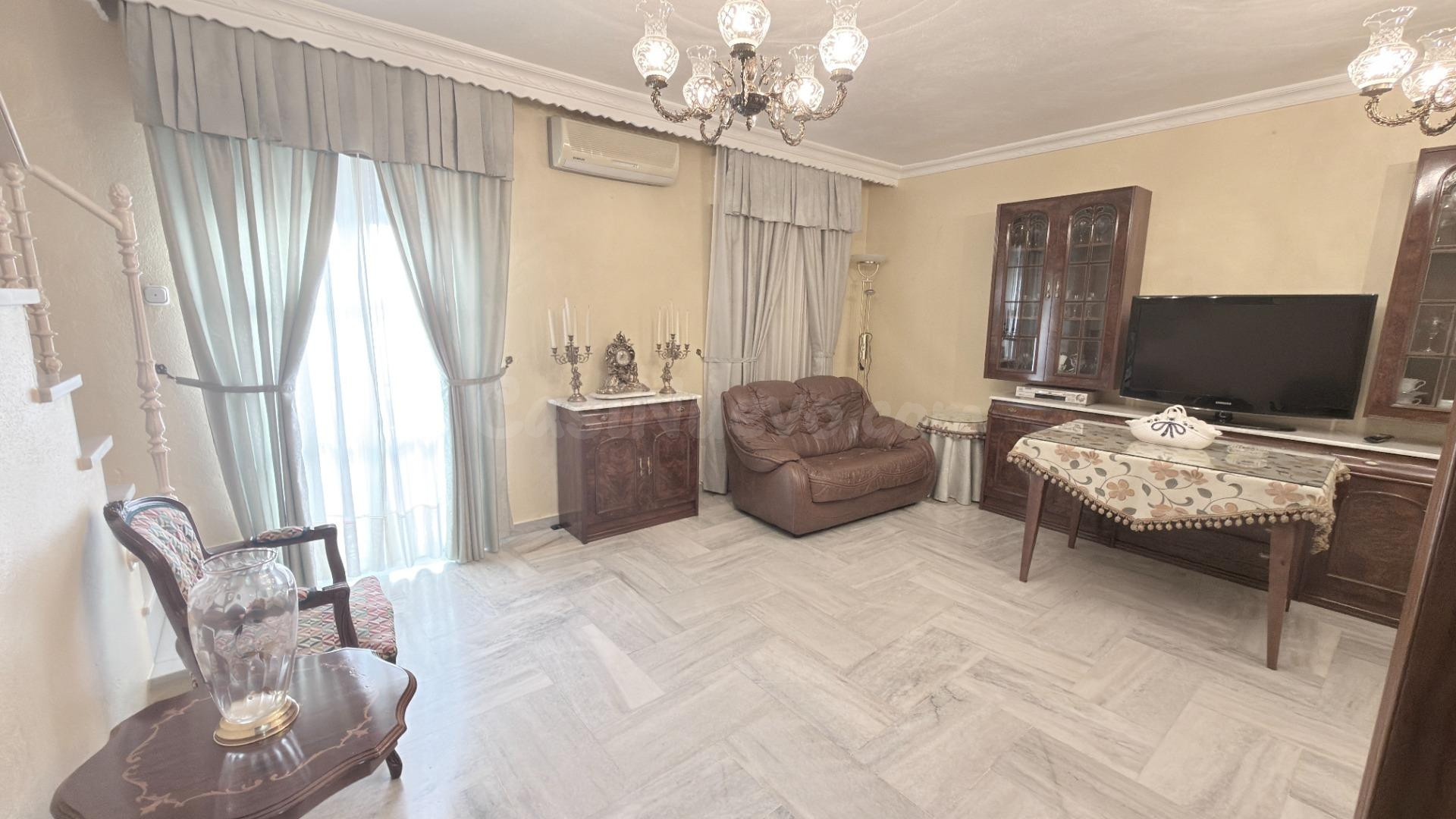 CASA ADOSADA EN VENTA EN MOGUER (HUELVA)