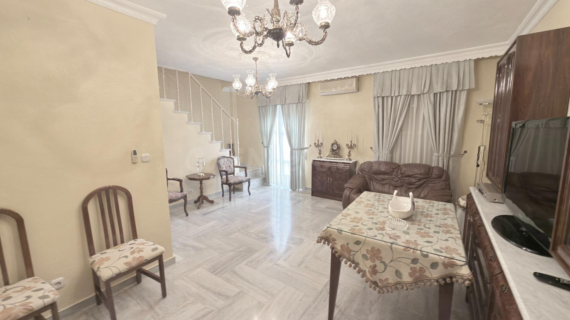 CASA ADOSADA EN VENTA EN MOGUER (HUELVA) - foto 3