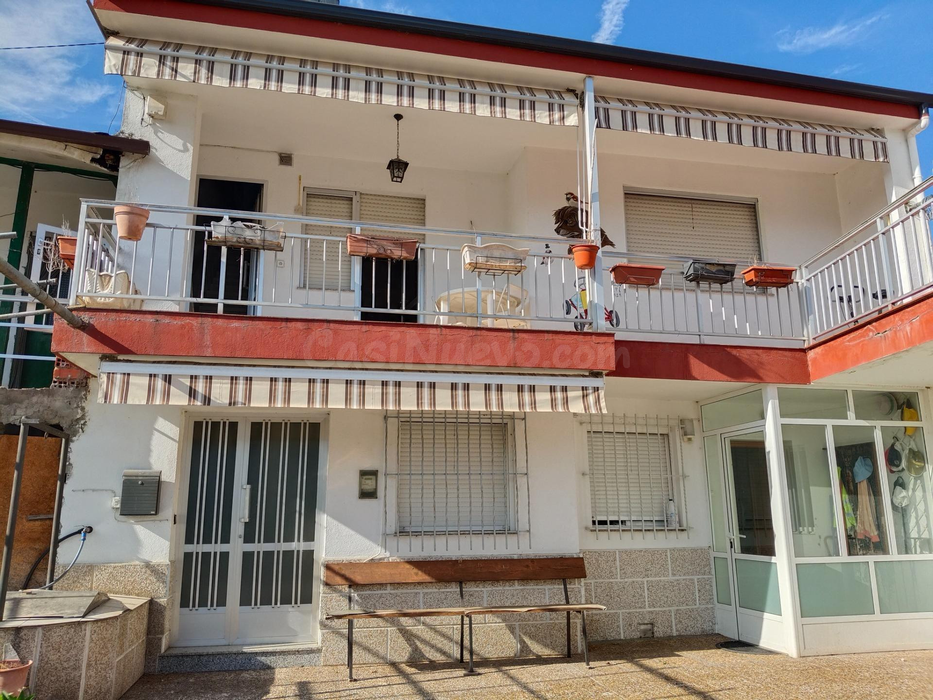 venta casa con terreno en Villadepalos