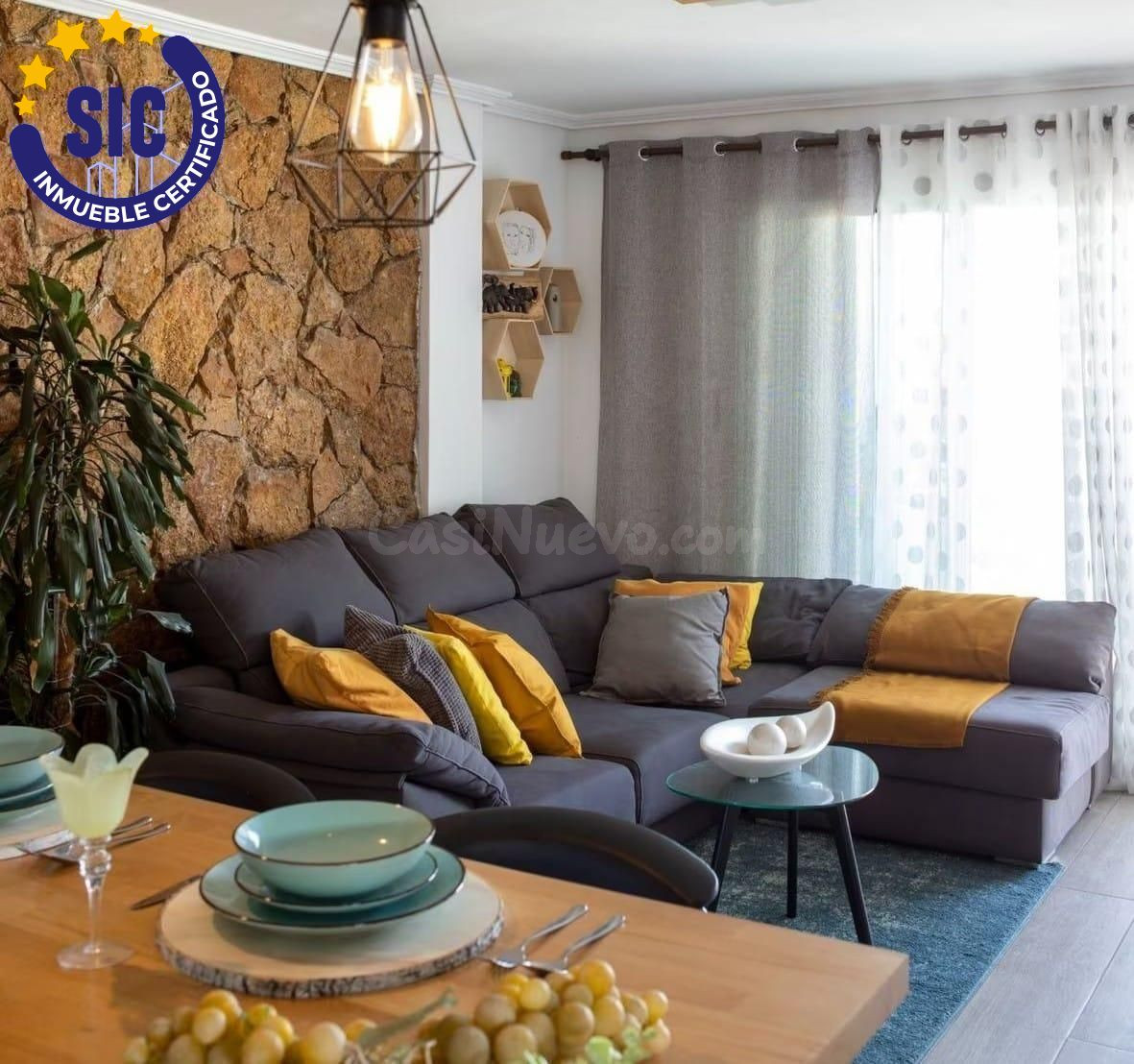 Elegante Ático Reformado en Burriana con Amplia Terraza y Vistas