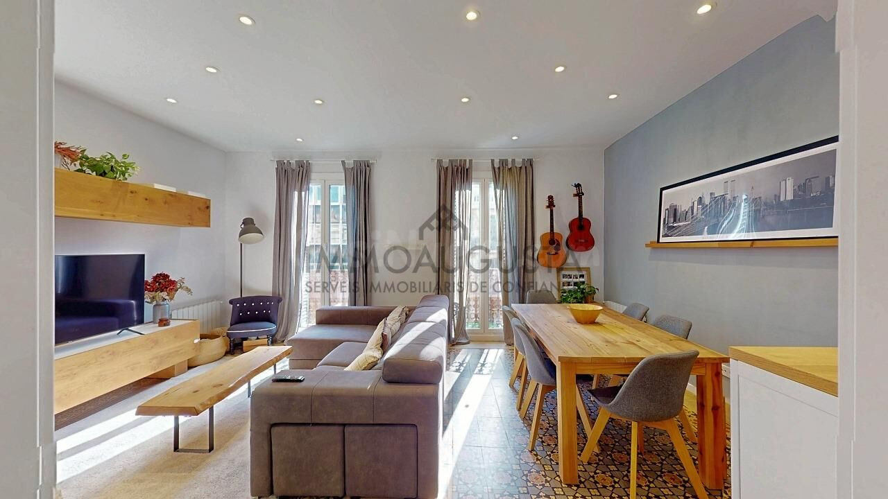 Exclusiva vivienda reformada de 135m2 en c/ Muntaner.