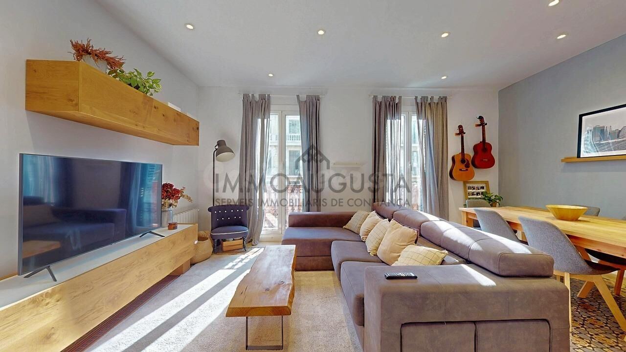 Exclusiva vivienda reformada de 135m2 en c/ Muntaner. - foto 2