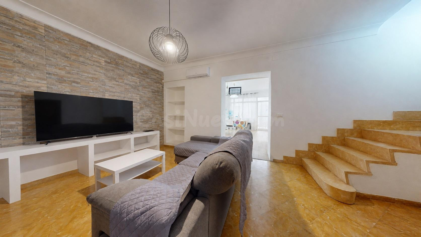 Espaciosa casa de pueblo con terraza y gran garaje en Porrer - foto 2