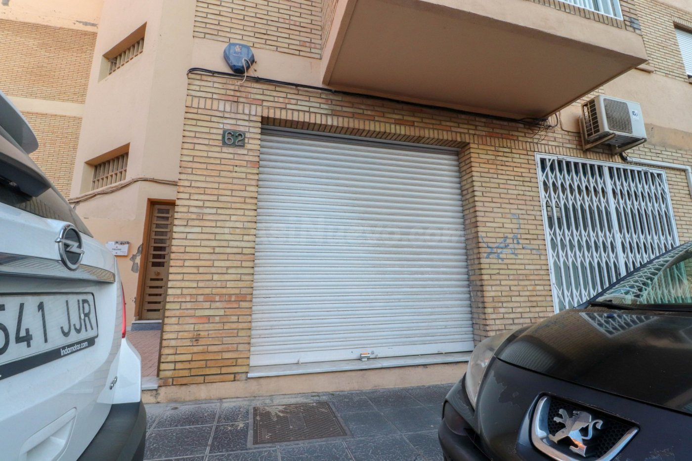 LOCAL COMERCIAL EN ZONA AVENIDA SANTA ISABEL - foto 4