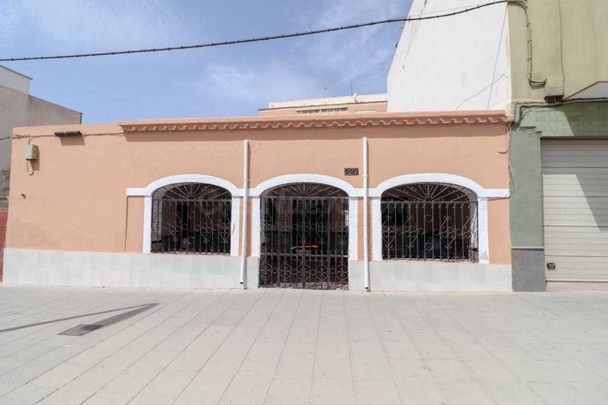 Venta de casa en Carretera Ronda