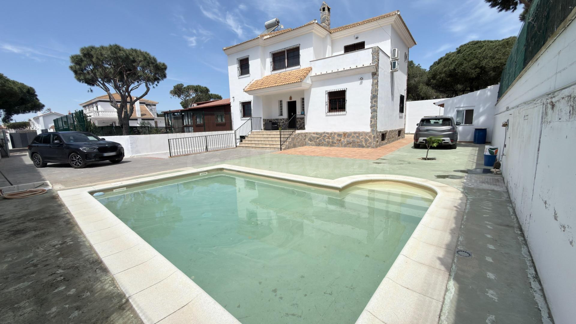 CHALET PAREADO EN VENTA EN EL VIGÍA (MAZAGÓN - HUELVA)