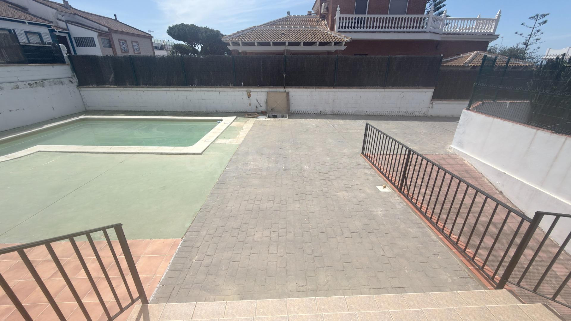 CHALET PAREADO EN VENTA EN EL VIGÍA (MAZAGÓN - HUELVA) - foto 4