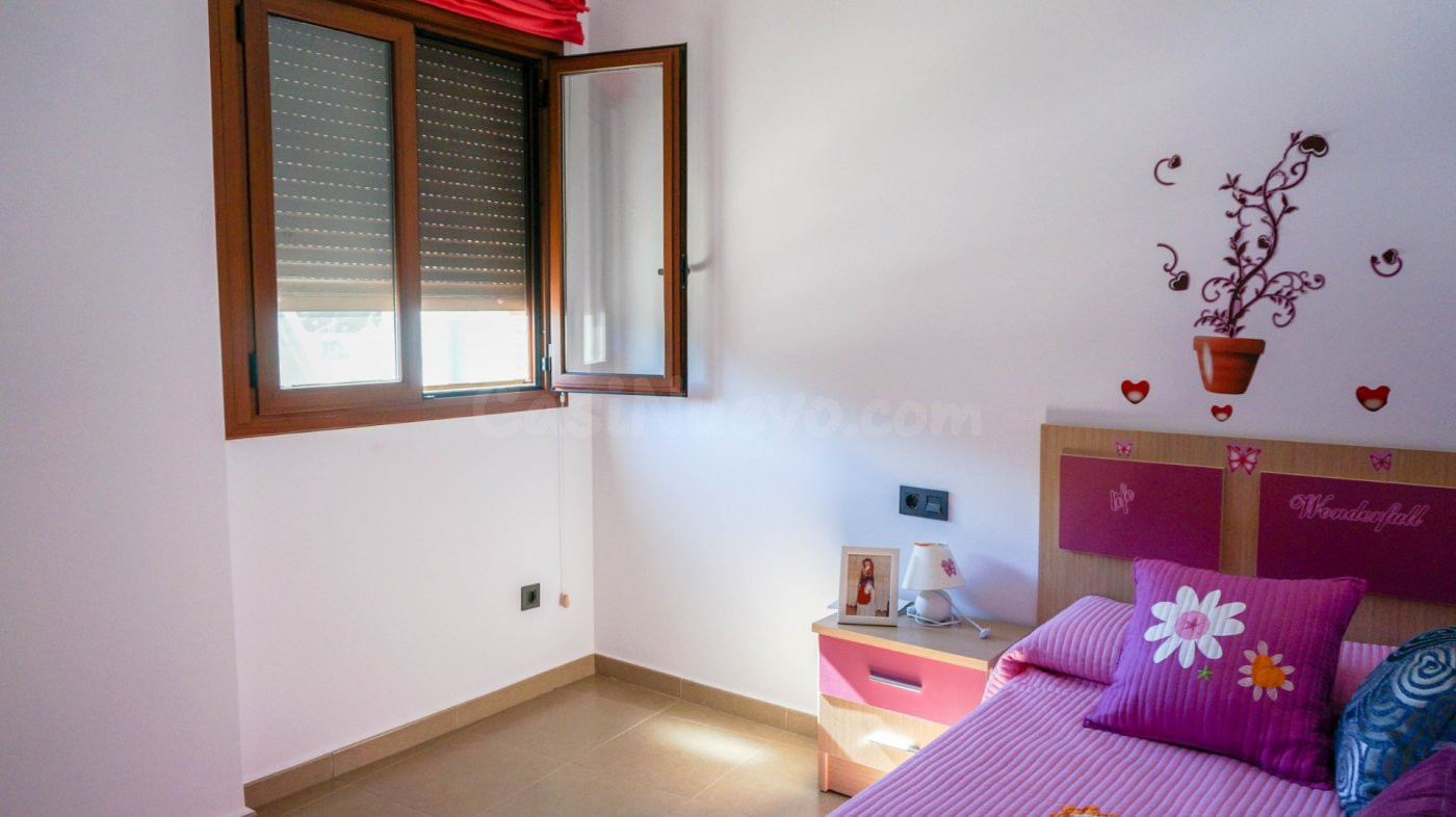 CASA EN VENTA COCHERA MAS 2 PLANTAS EN ABRUCENA - foto 4