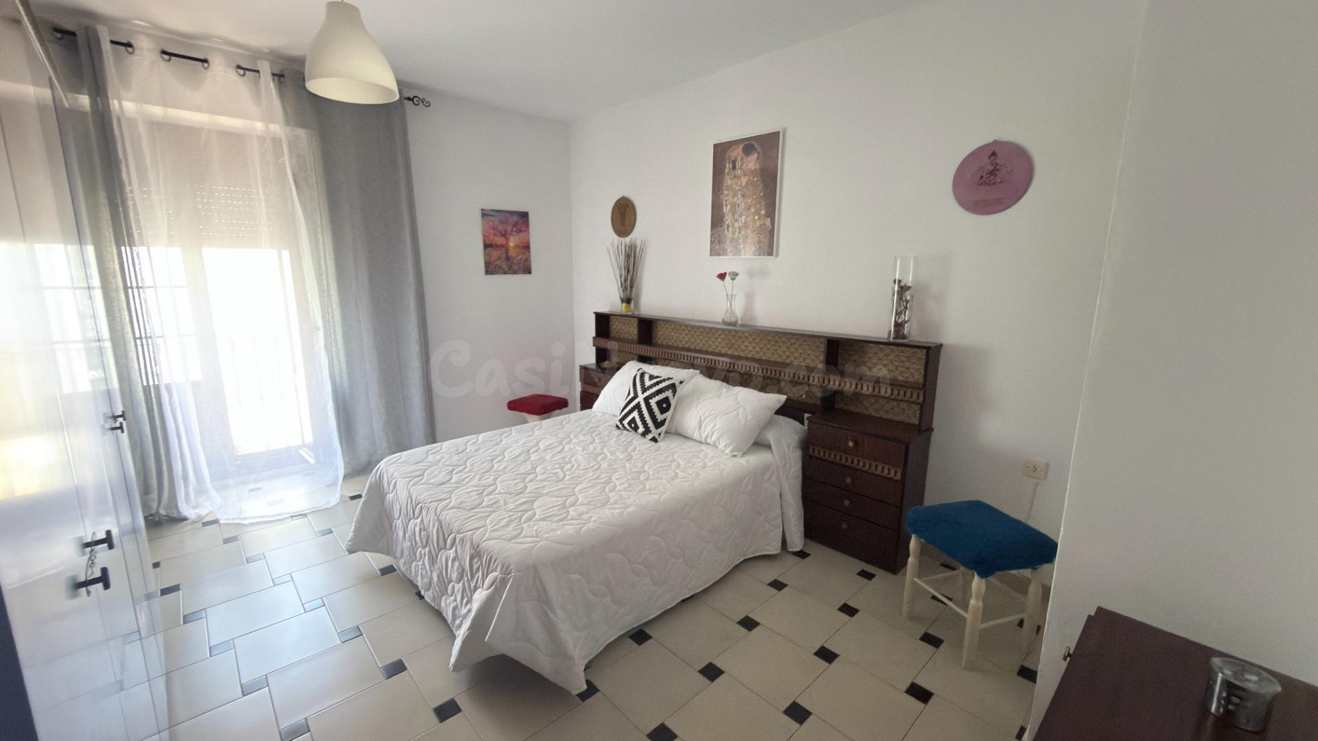 HOSTAL Y VIVIENDA EN VENTA EN CORTEGANA (HUELVA) - foto 4