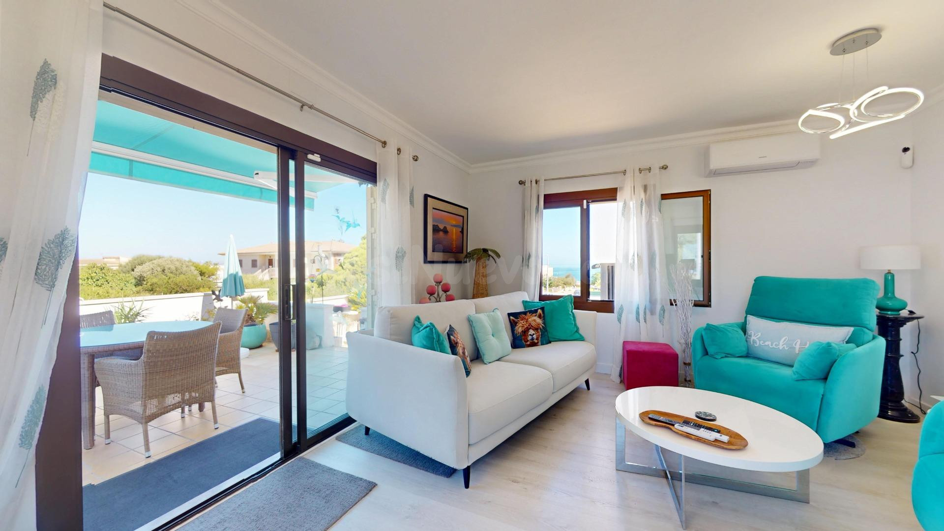 Amplio chalet reformado junto al mar en Son Serra de Marina - foto 3