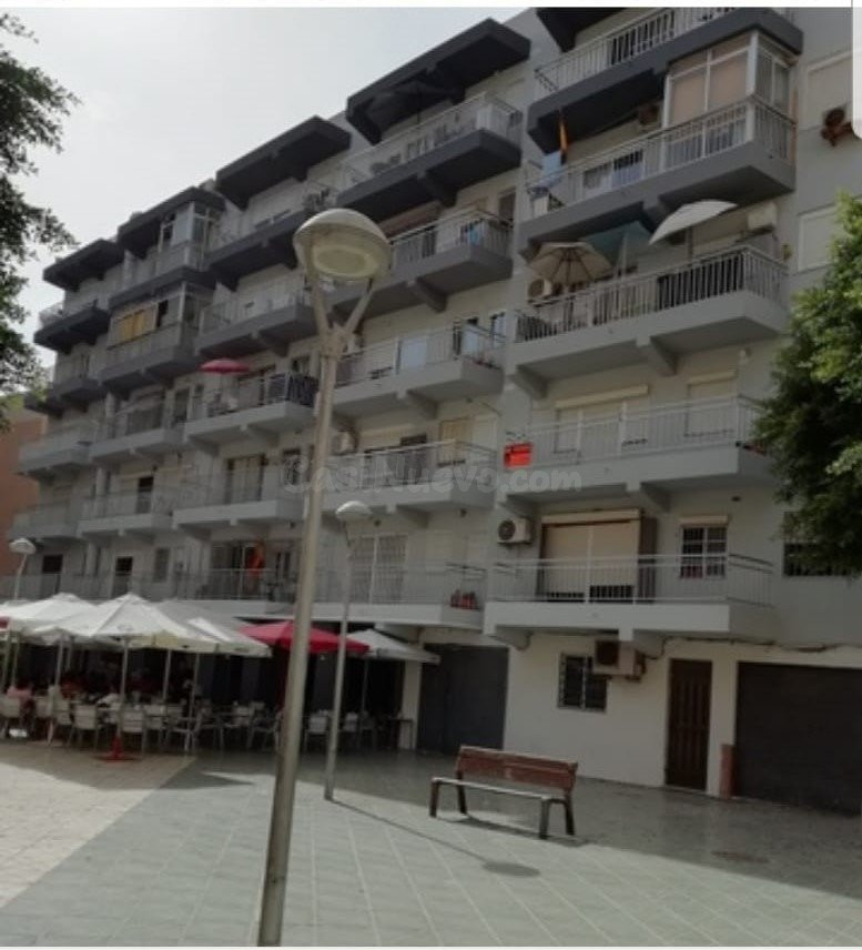 PISO PARA ESTUDIANTES ZONA ZAPILLO CERCA DE LA PLAYA - foto 2