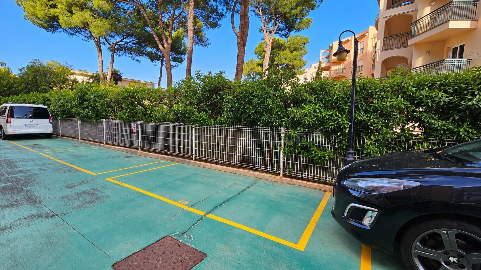 Venta de plaza de parking exterior en finca residencial - foto 4