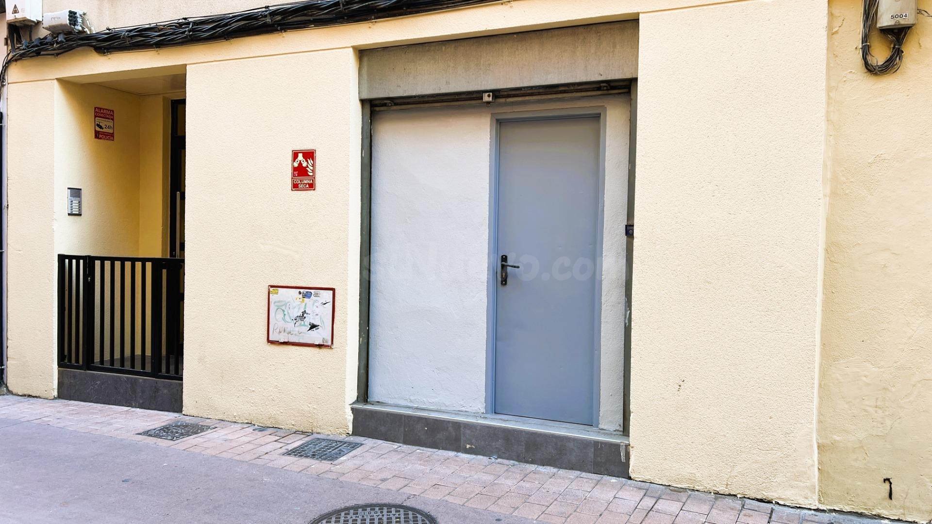 LOCAL con SÓTANO en VENTA en ZARAGOZA - SAN PABLO - C/ BOGGI - foto 4