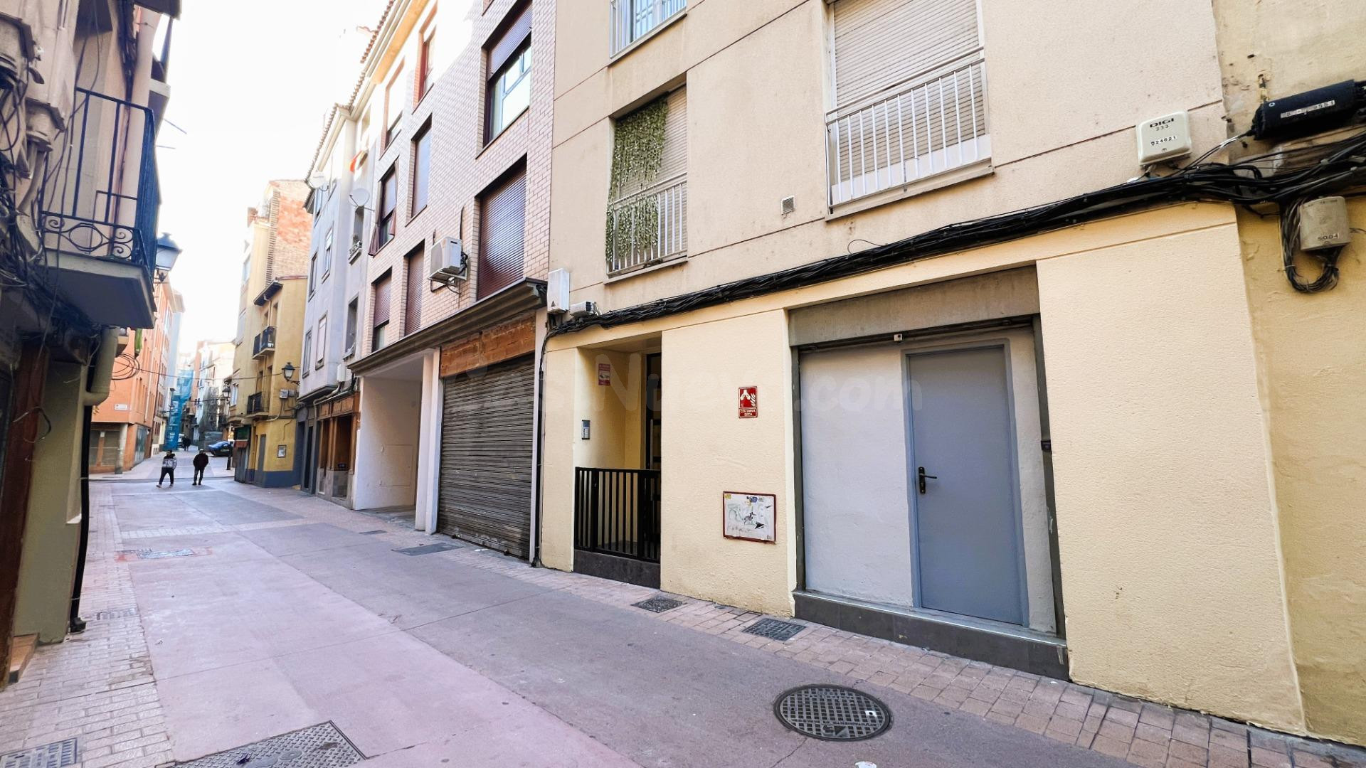 LOCAL con SÓTANO en VENTA en ZARAGOZA - SAN PABLO - C/ BOGGI - foto 5