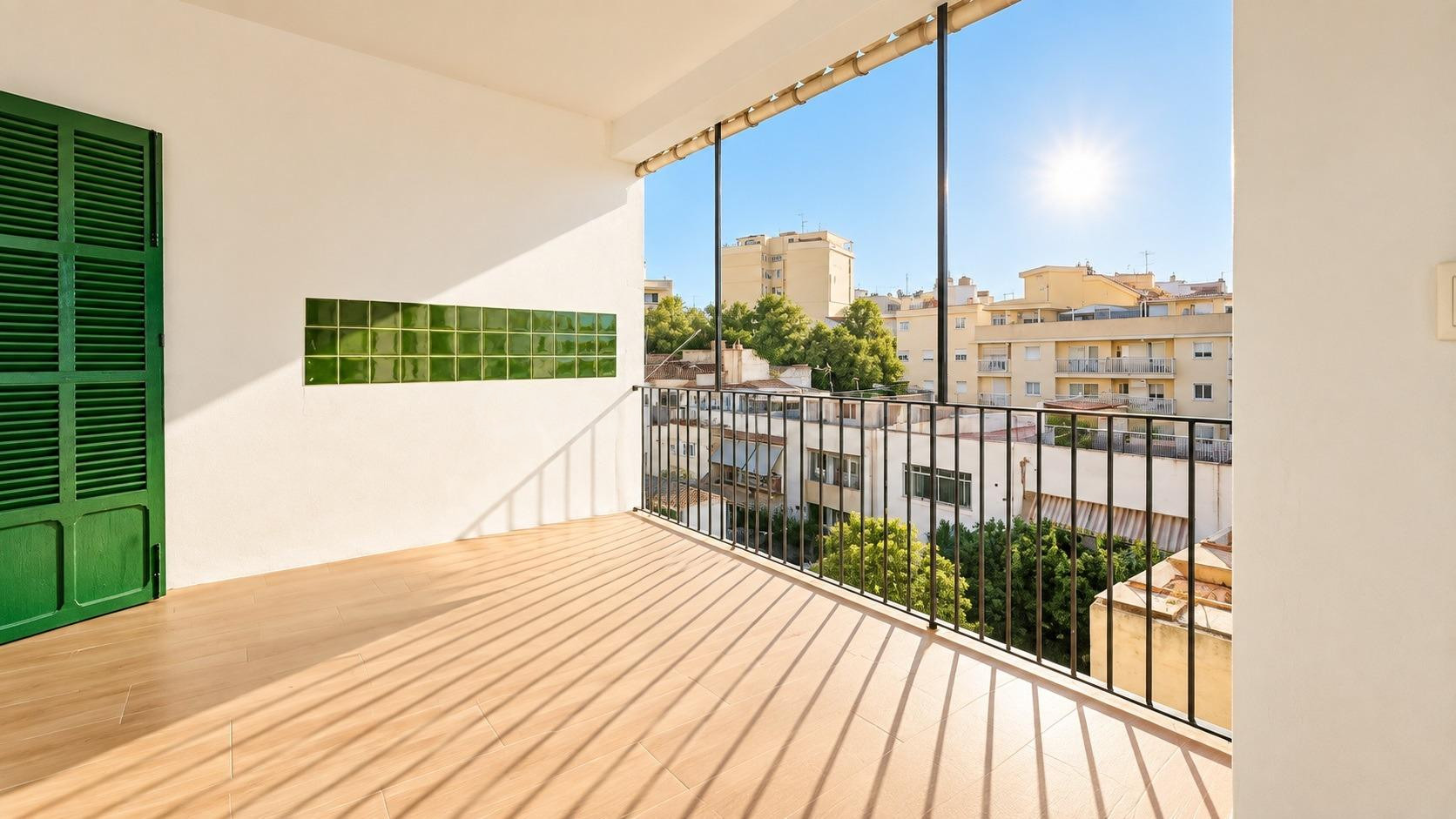 Piso con dos terrazas privadas y mucho carácter en Archiduqu