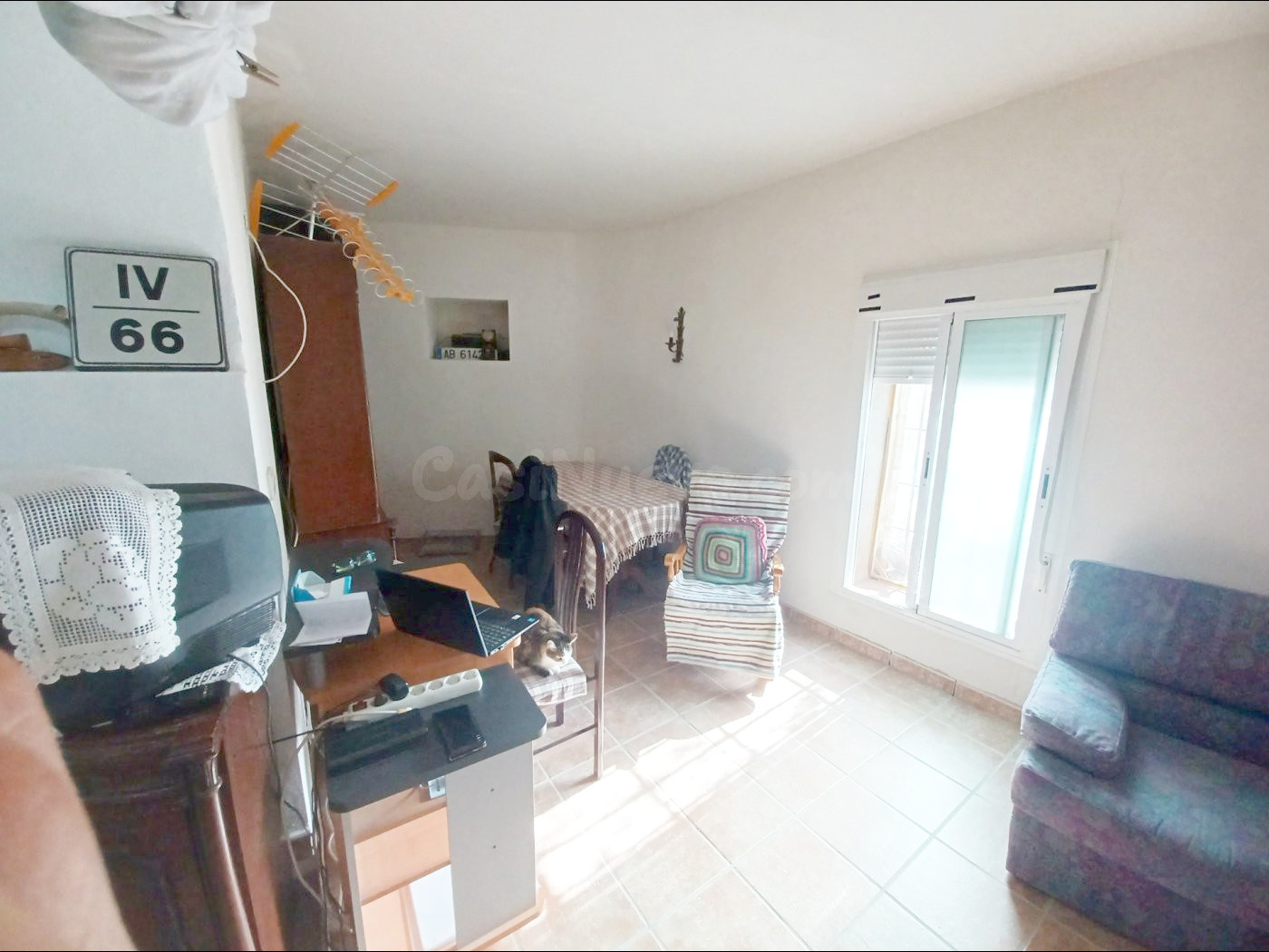 SE VENDE CASA CON COCHERA EN ABLA - foto 5