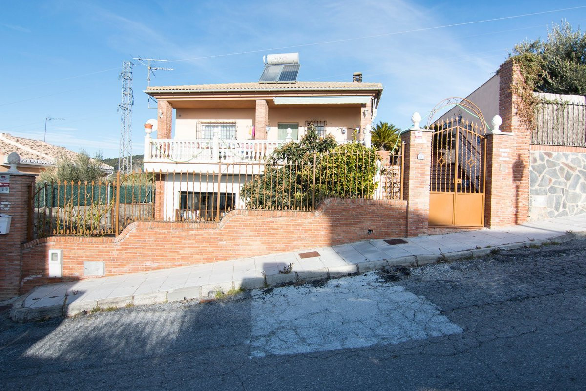 Casa con terreno 4 habitaciones 254m² en venta - Huetor de S - foto 4