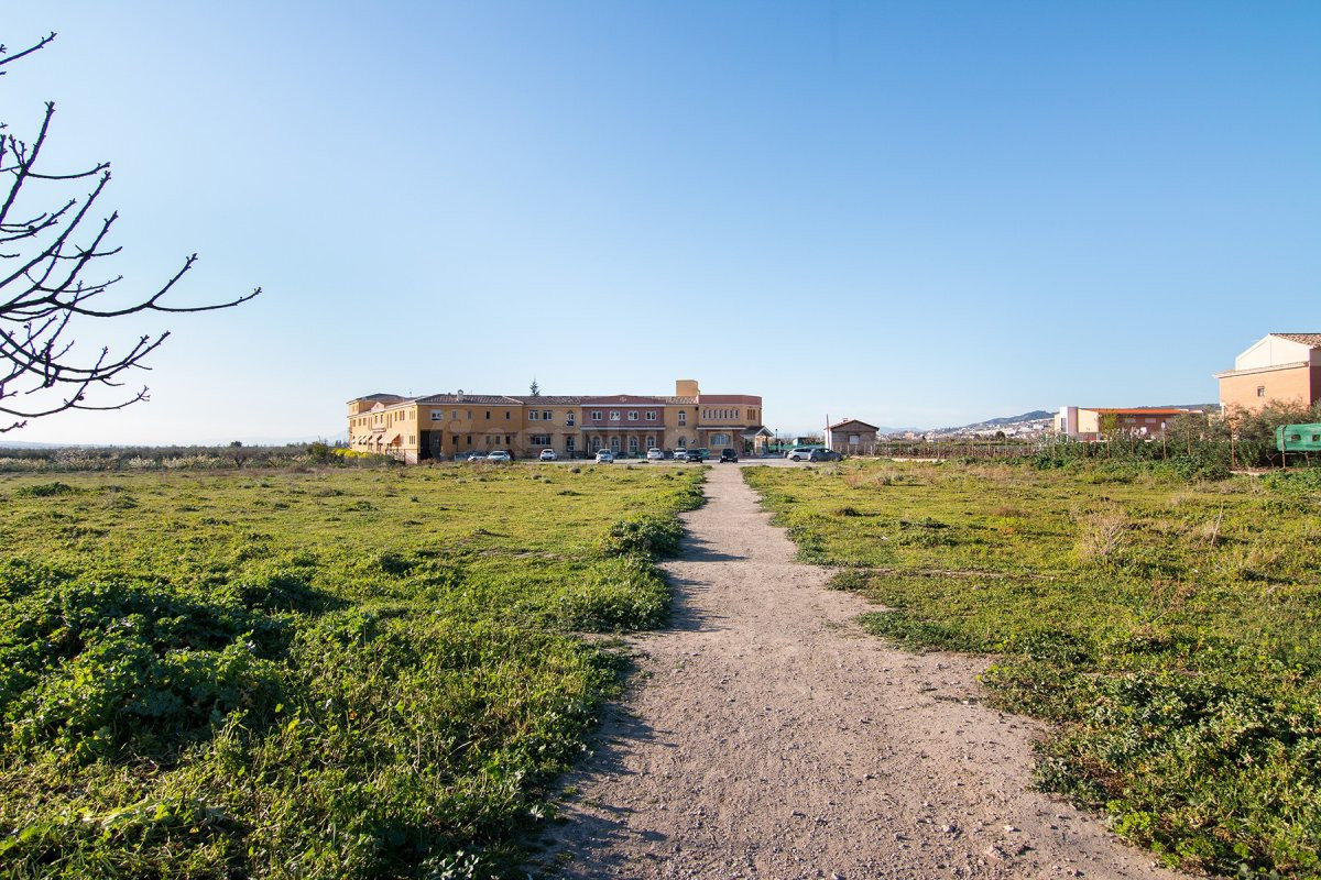 PARCELA JUNTO COLEGIO LUX MUNDI - foto 4