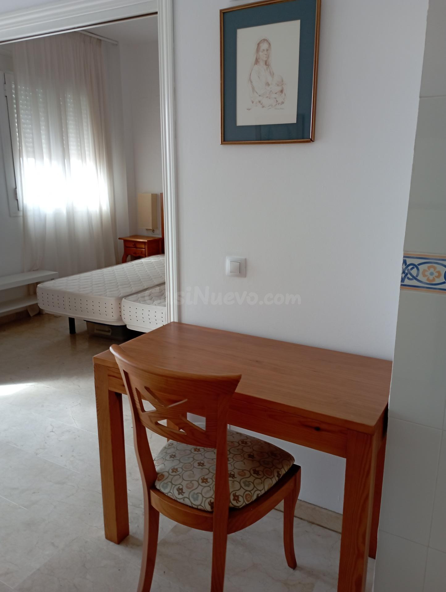 Estudio amueblado en alquiler. La Motilla - foto 2