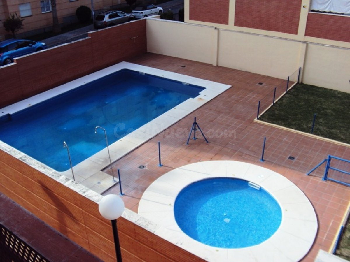 Estudio amueblado en alquiler. La Motilla - foto 3